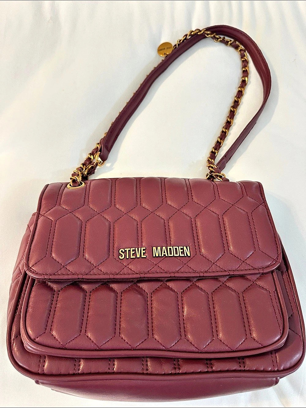 Steve Madden Quilted Shoulder Bag in Burgundy